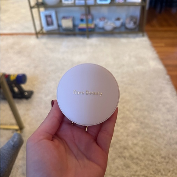 Rare Beauty by Selena Gomez
Warm Wishes Soft Matte Powder Bronzer - Picture 4 of 5